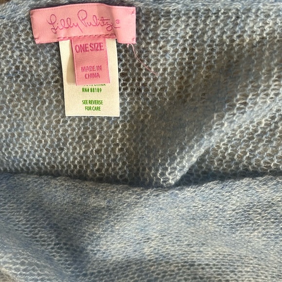 Lilly Pulitzer NWT Folie 100% Cashmere Drop Wrap Light Heathered Blue - Picture 2 of 4
